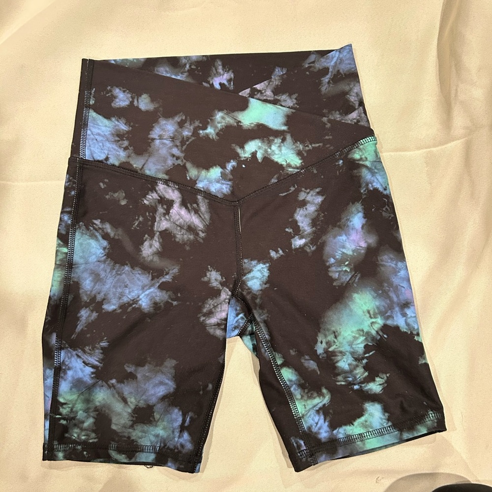 DSG Women's Black and Blue Tie-Dye Bike Shorts